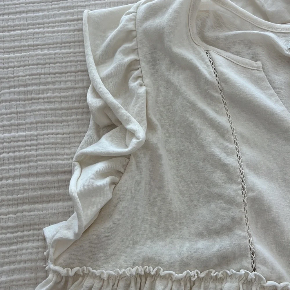 Versona Ruffle Top - Picture 3 of 3